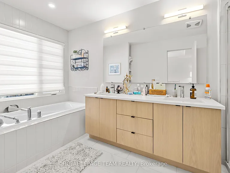 978 Acoustic Way — Photo 12