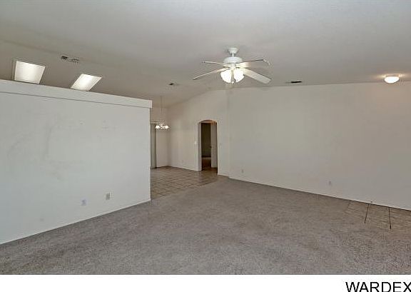 3rd image of 2709 Huntington Dr