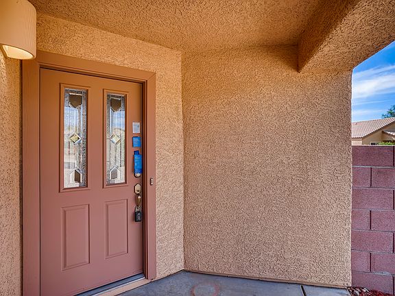 4th image of 1048 E Stronghold Canyon Ln