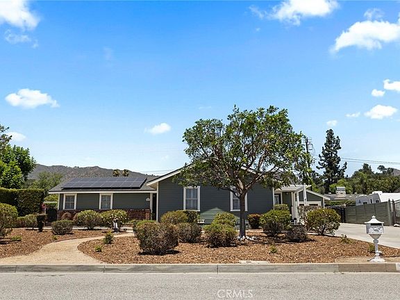 3rd image of 963 E Meda Ave