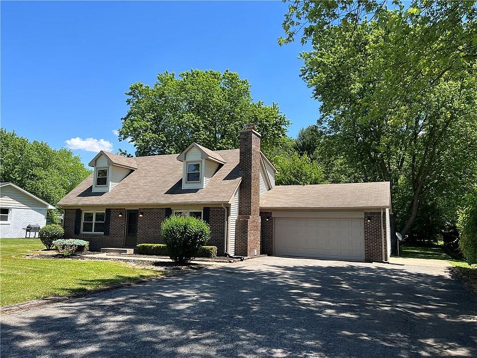 1st image of 214 Fox Cir E