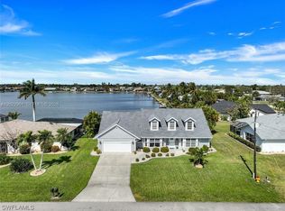407 SW 37th St, Cape Coral, FL 33914