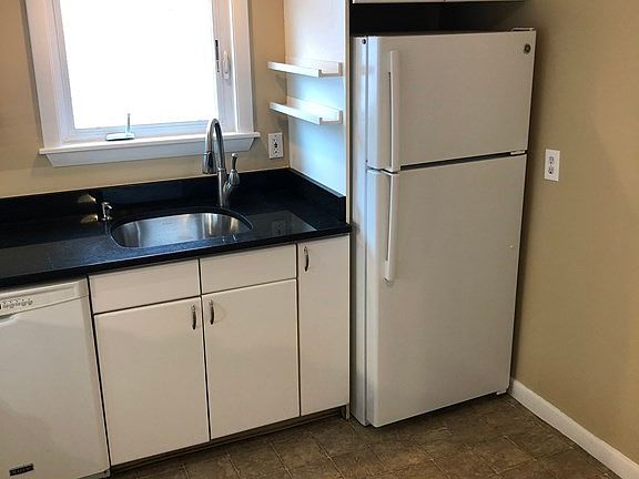 3rd image of 5 Prospect St Floor 2