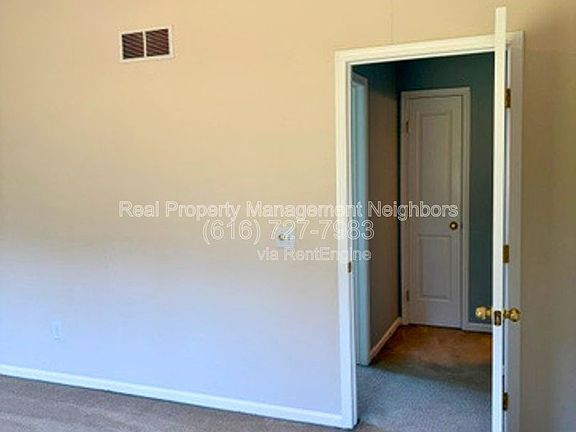 2nd image of 1636 Northbend Dr NE