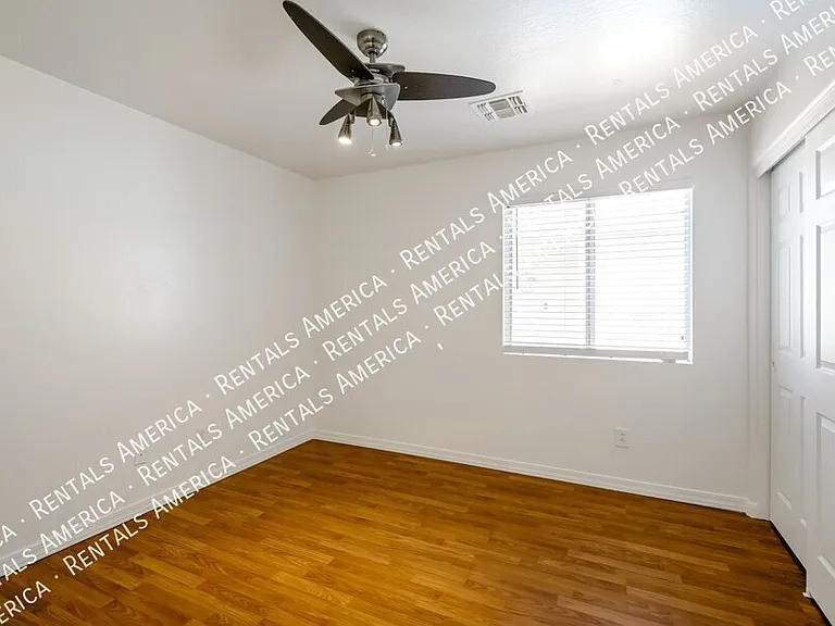 1448 E Saguaro Trl — Photo 9