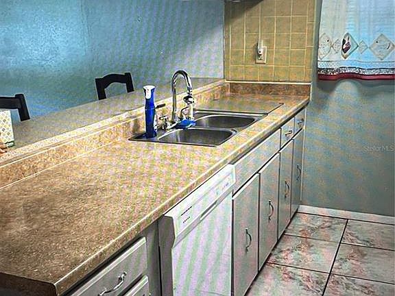 4th image of 7202 Gulf Highlands Dr