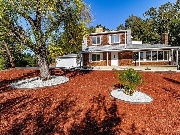 4th image of 3384 Deer Hill Road