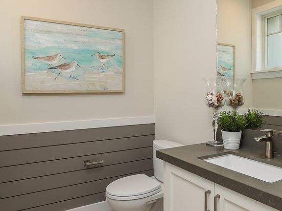 3rd image of 517 Tyndall St #2