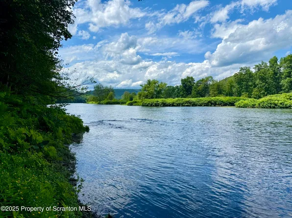 498 Penn York Rd, Starlight, PA 18461