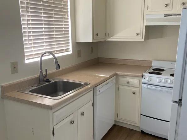 286 Spencer St #4, Monterey, CA 93940