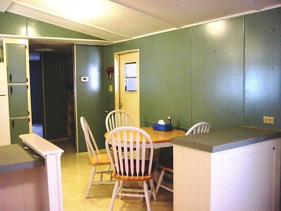 3rd image of 706 Truman Ave
