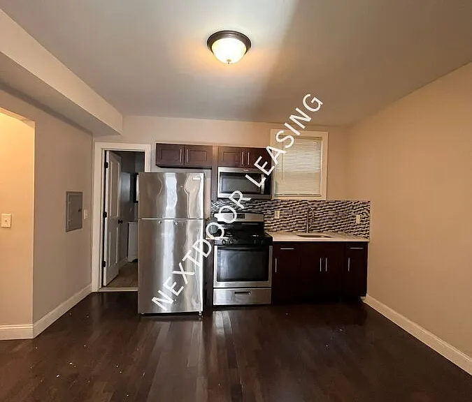 122 Virginia Ave #1FM — Photo 1