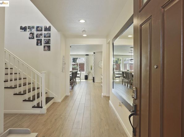 332 Franklin Ln, Ripon, CA 95366