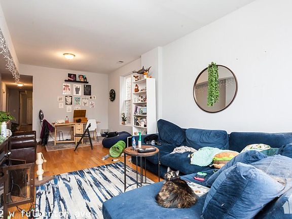 2nd image of 2752 W Fullerton Ave #623