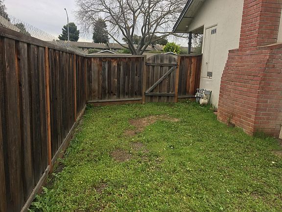 5th image of 535 Romberg Dr