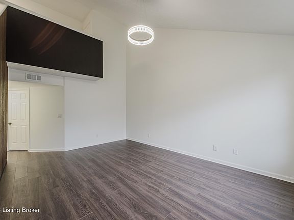 2nd image of 4118 Willowview Blvd