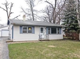 33950 N Glen Dr, Grayslake, IL 60030