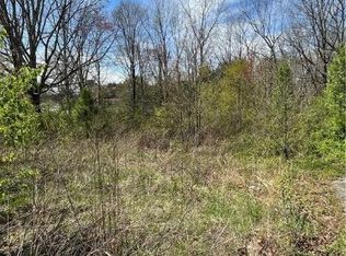 8895 Spring Meadow Dr, Hickory, NC 28601