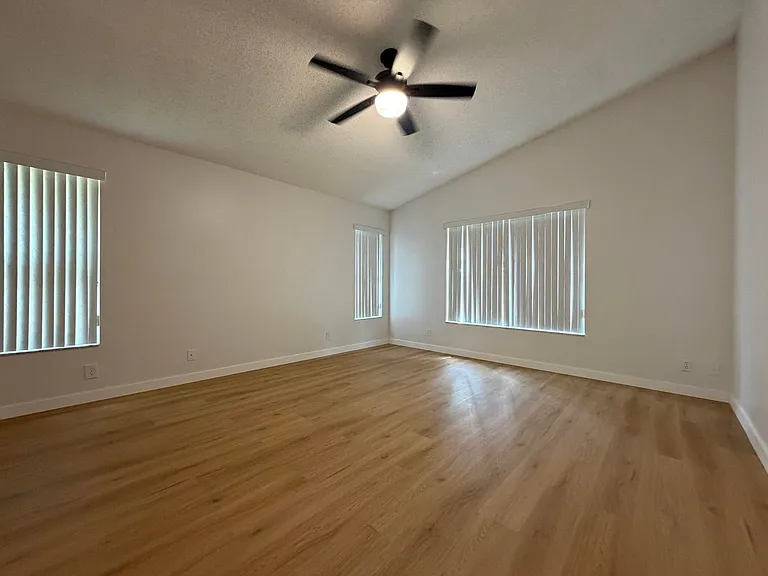 3386 Treasure Ln — Photo 26