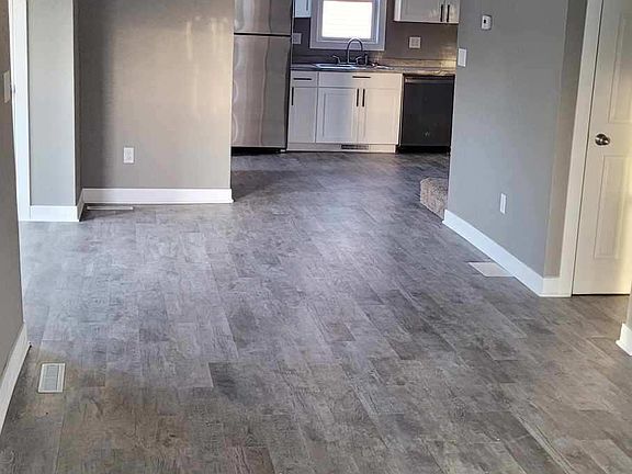 2nd image of 1103 Water St