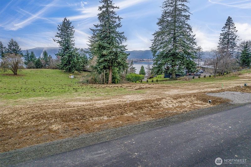2nd image of 33 Sunnyfield Drive Lot30
