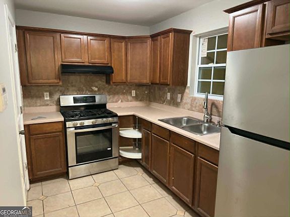 4th image of 6717 Lakewood Dr