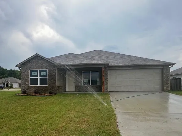 10200 Lori Kaye Dr, North Little Rock, AR 72113
