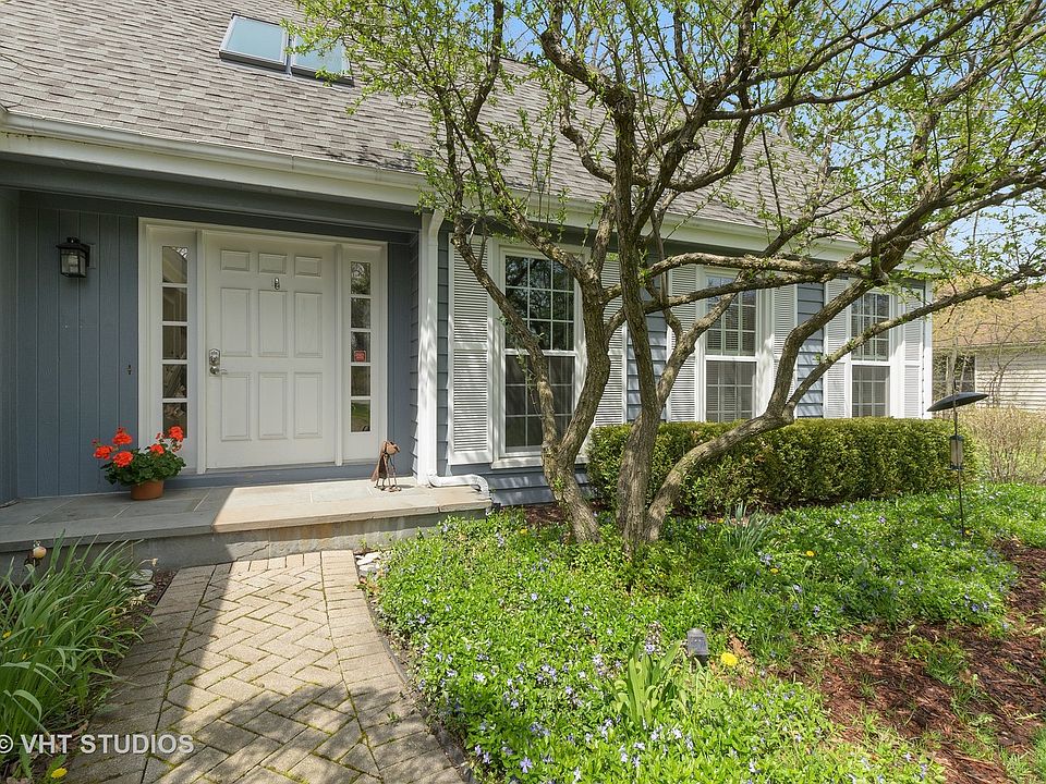 1st image of 316 Weatherford Ct