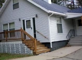 15387 McBoyce Dr, Crivitz, WI 54114