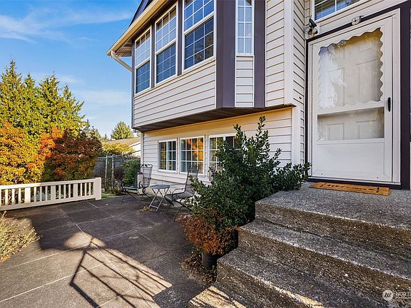 2nd image of 15011 104th Avenue Ct E