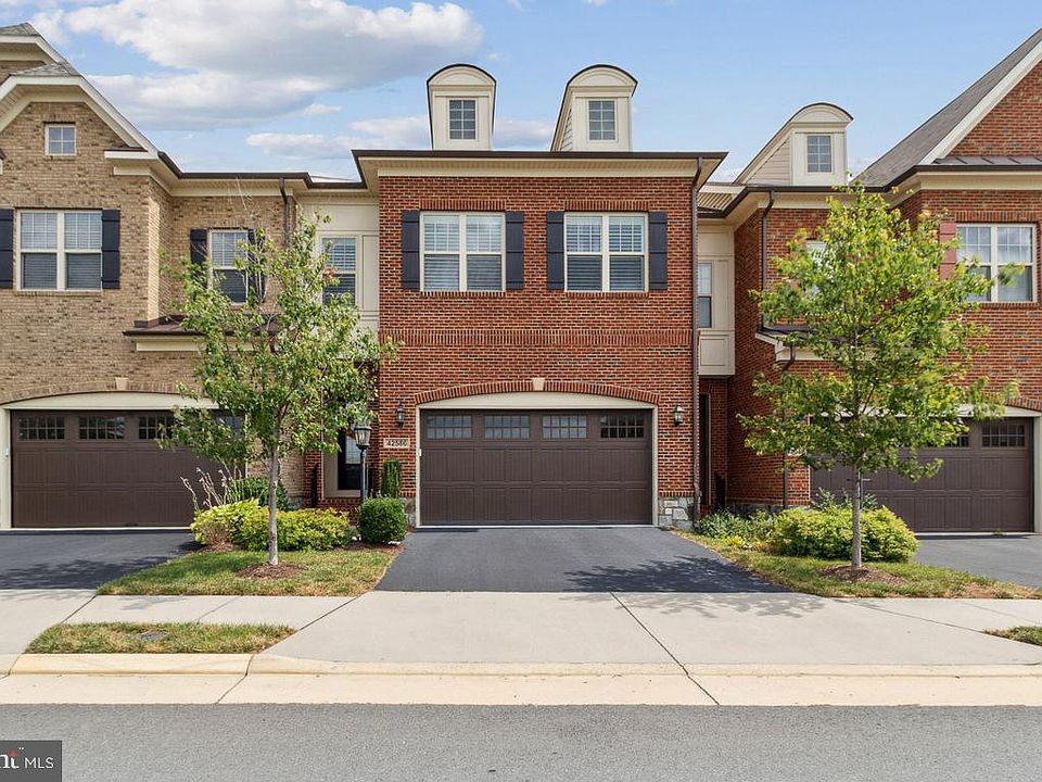 1st image of 42586 Dreamweaver Dr