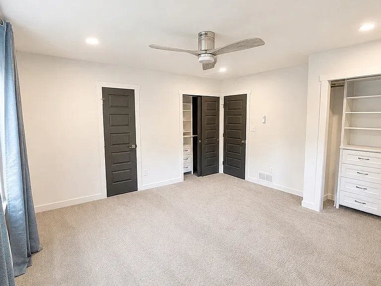 320 Parkway Cir N — Photo 5