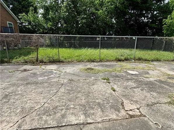 2028 N Miro St, New Orleans, LA 70119