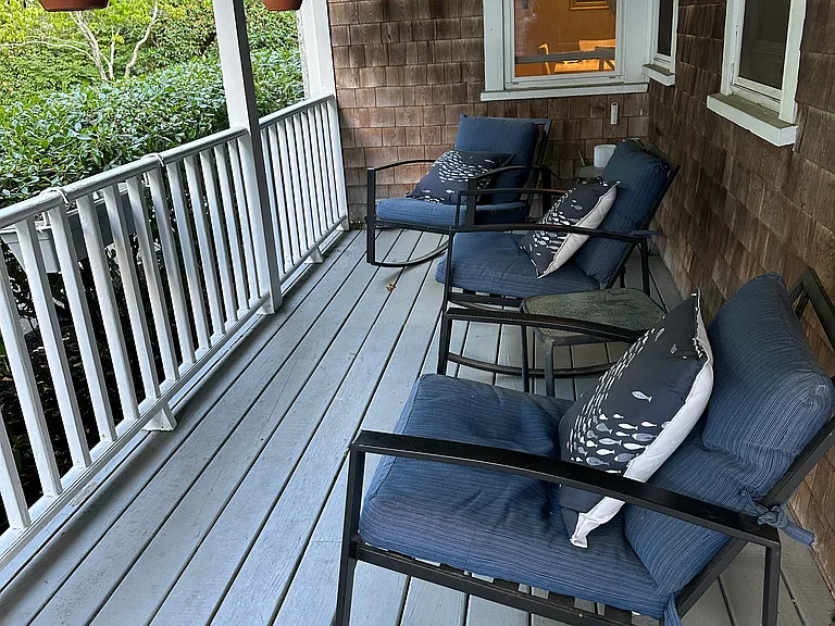 530 Elm St — Photo 4