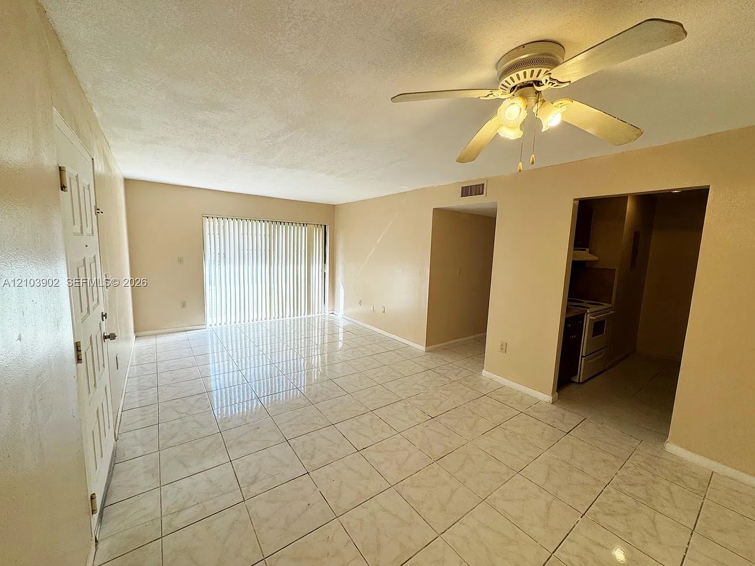 Magnolia Lane Condo — Photo 3