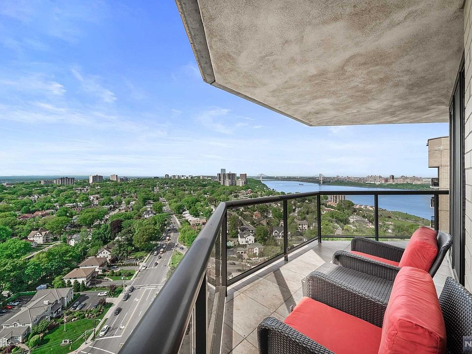 1st image of 900 Palisade Ave #Penthouse 2403