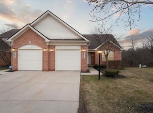 8678 Ironwood Dr, Belleville, MI 48111