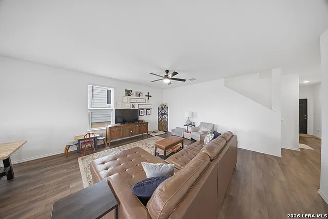 418 Rustic Grv — Photo 8