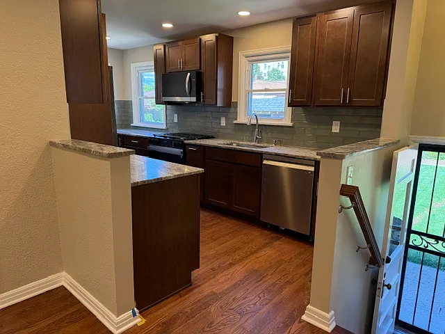 3 bed, 1700 sqft, $3,500 — Photo 4