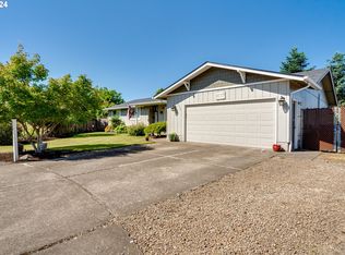 2288 9th St, Springfield, OR 97477