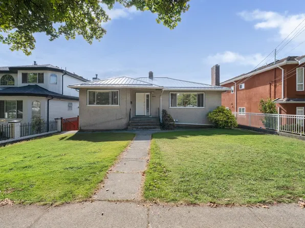 5655 Lancaster St, Vancouver, BC V5R 4A6