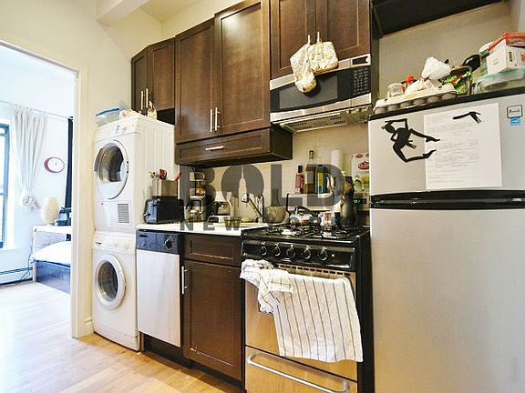 3rd image of 325 E 10th St #5FA