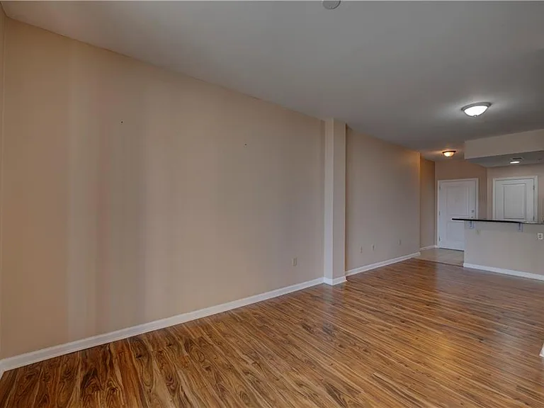 3040 Peachtree Rd NW #813 — Photo 9
