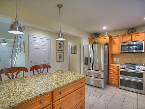 5th image of 118 Ensign Dr