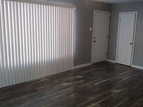 2nd image of 1232 Laredo Ave