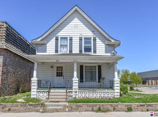 2544 Vine St, Lincoln, NE 68503