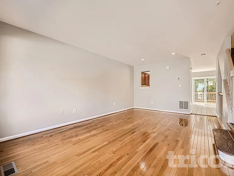 4744 Wainwright Cir — Photo 5