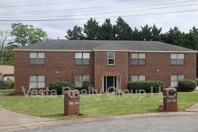 1st image of 263 Toby Springs Ln