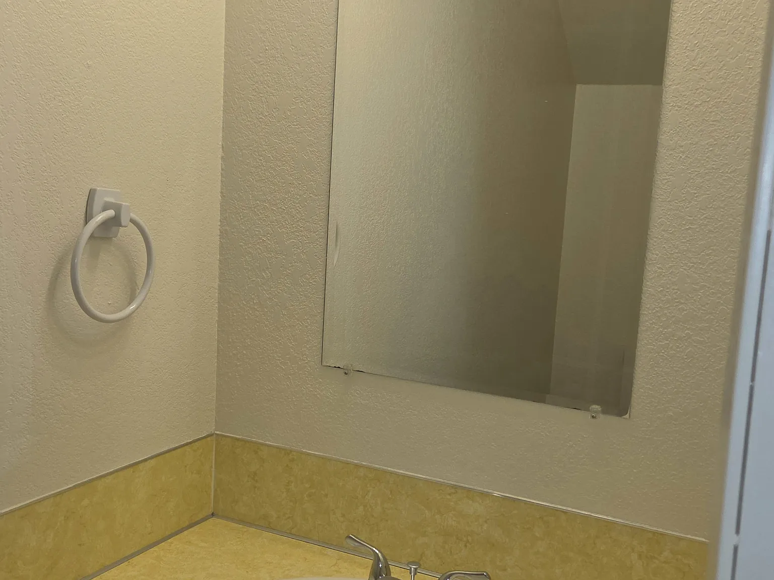 Bird Avenue, 211 E. - B — Photo 3