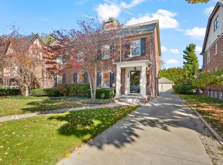 546 Neff Rd, Grosse Pointe, MI 48230
